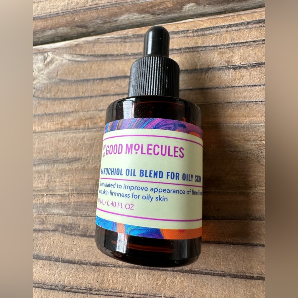 Good Molecules Bakuchiol oil blend for oily skin